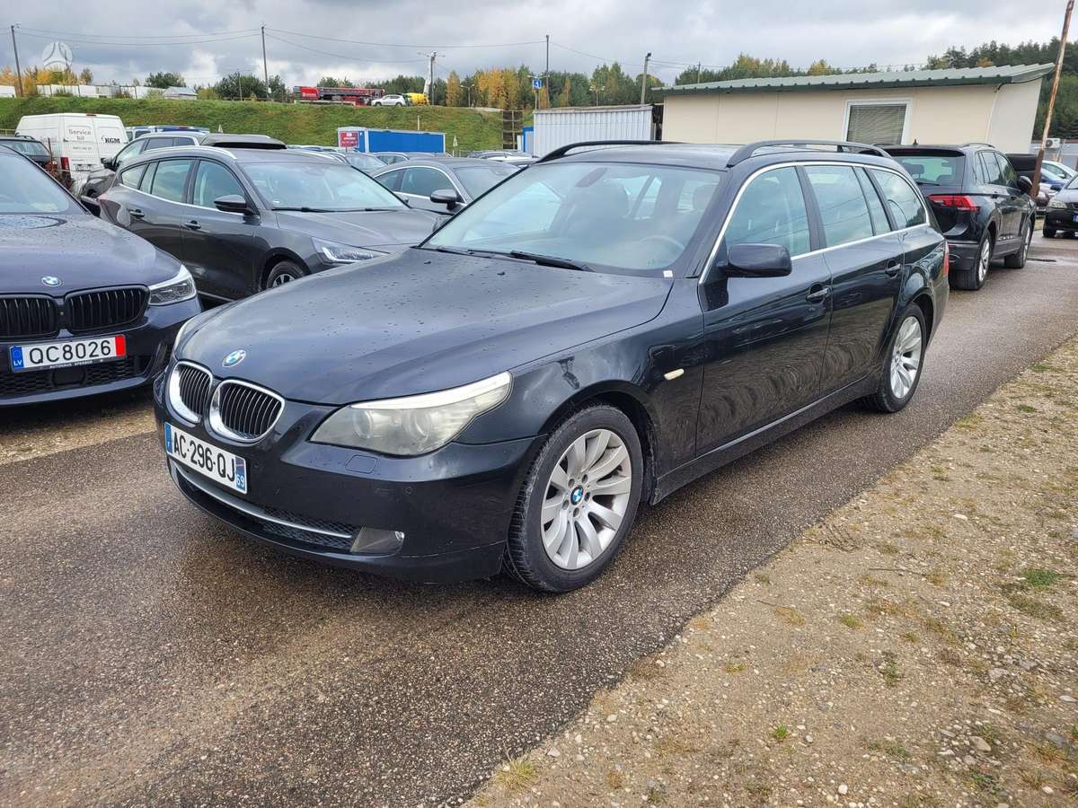 BMW 525