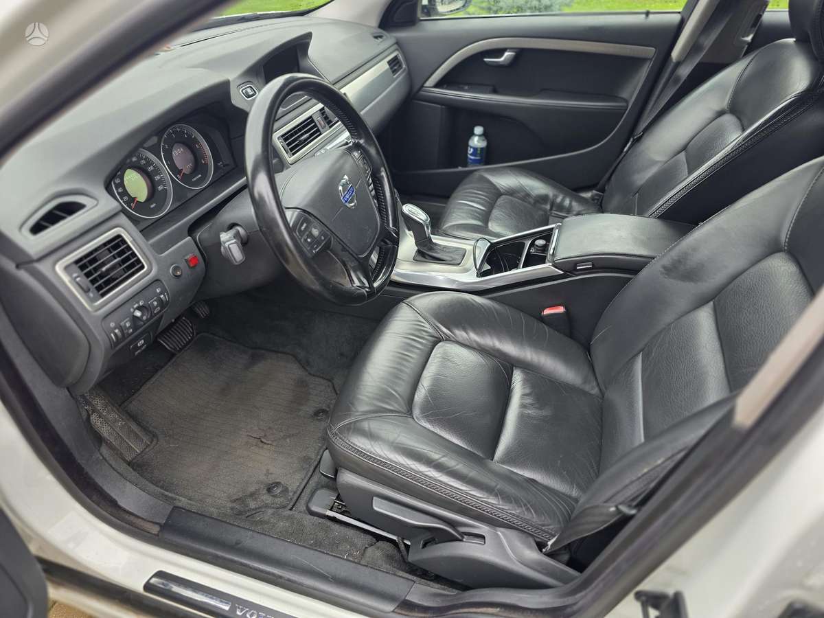 Volvo V70, 2.0 l., Универсал