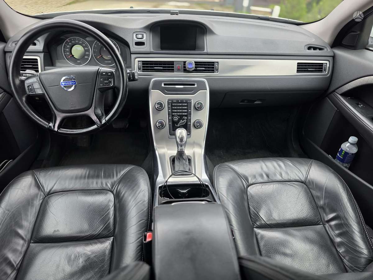 Volvo V70, 2.0 l., Универсал