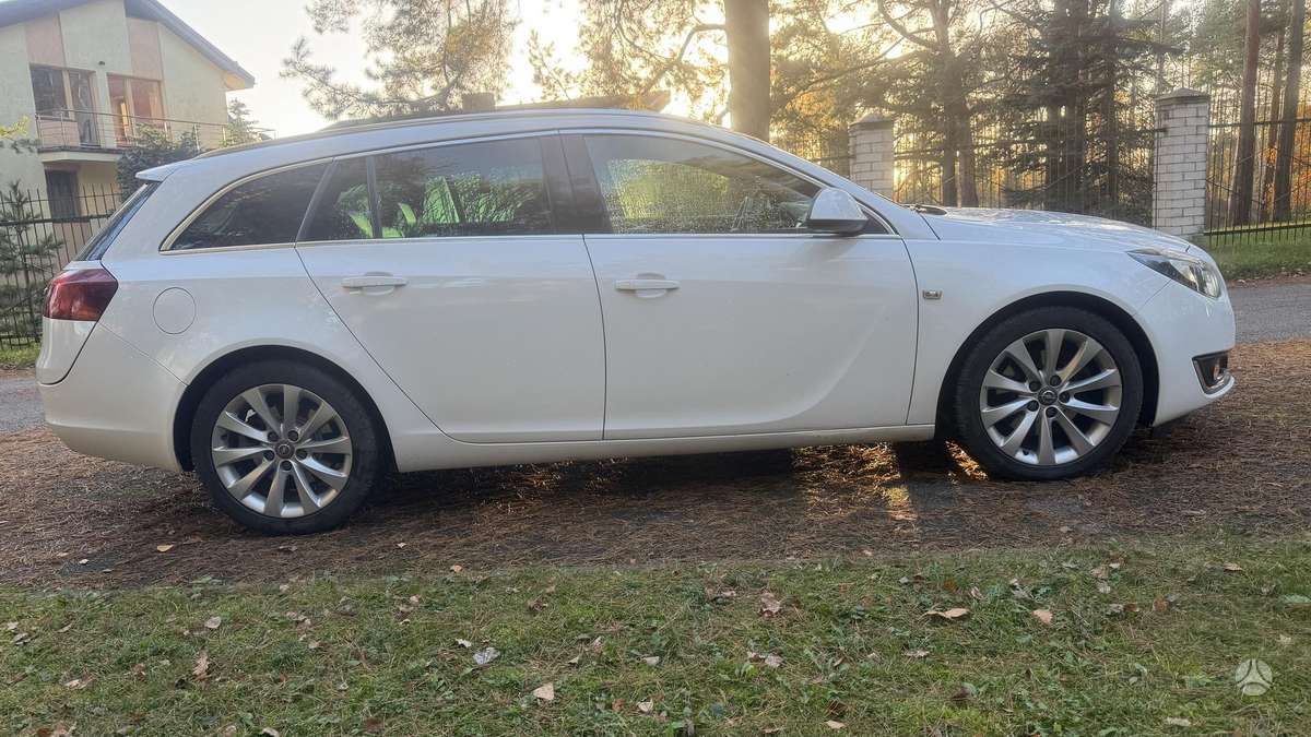 Opel Insignia, Универсал