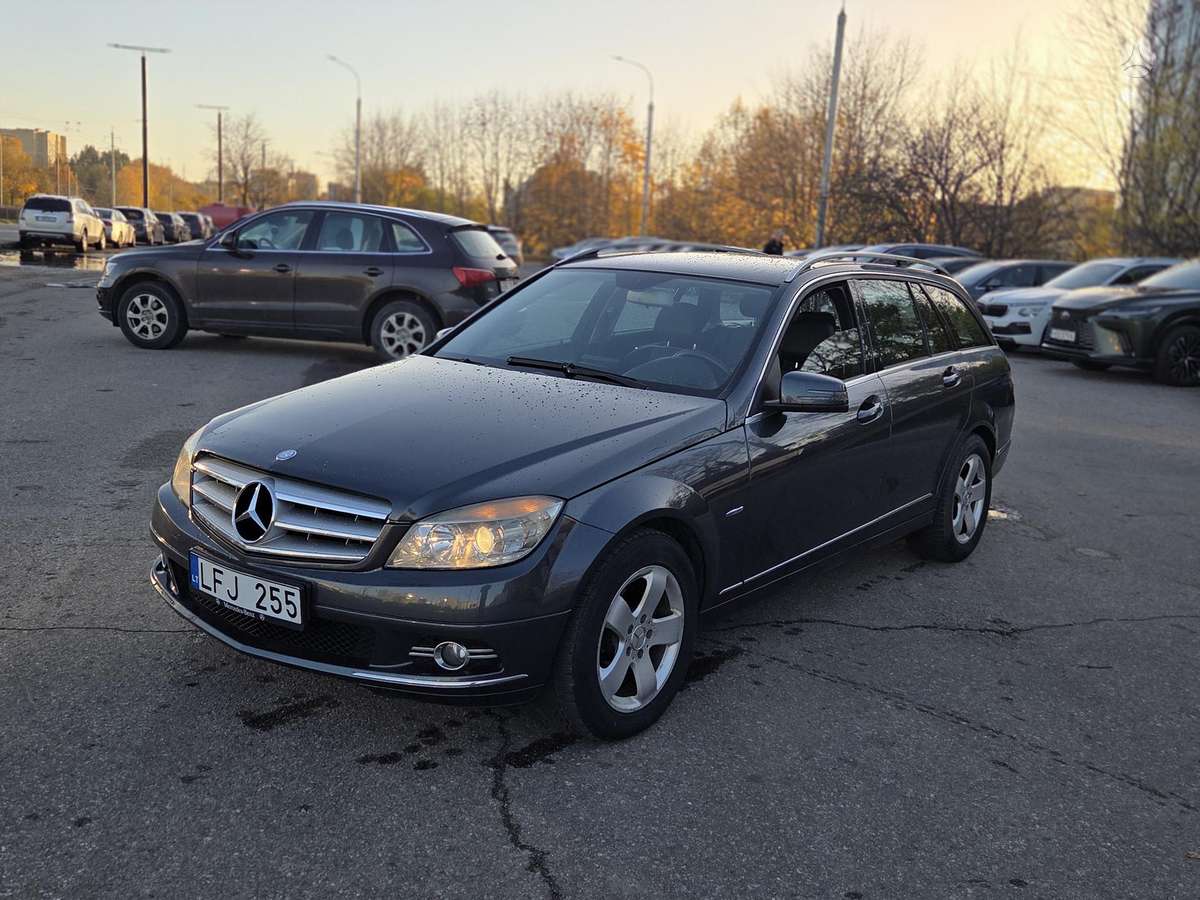 Mercedes-Benz C200