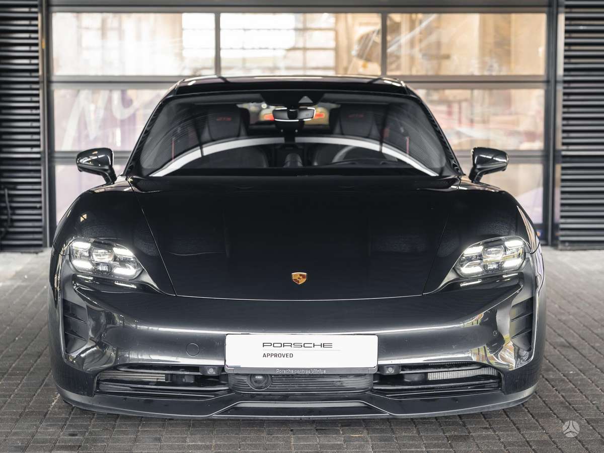 Porsche Taycan, Универсал