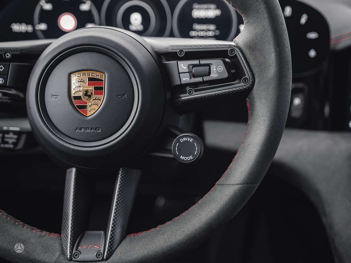 Porsche Taycan, Универсал