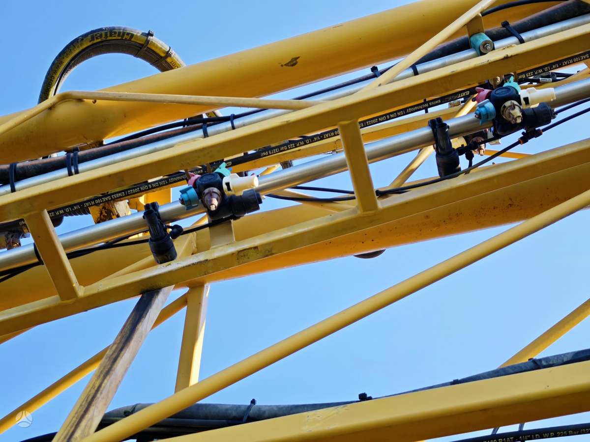 Challenger RoGator 655, self-propelled sprayers