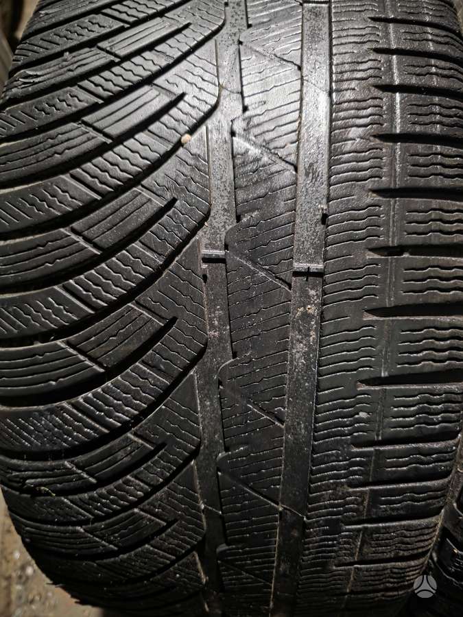 Michelin, зимние 245/35 R19