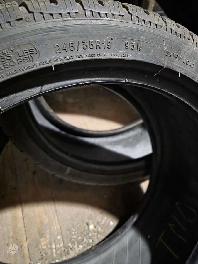 Michelin, зимние 245/35 R19