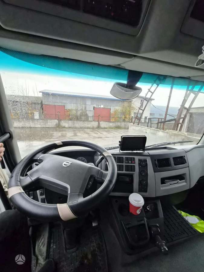 Volvo Fl, фургоны-боксы