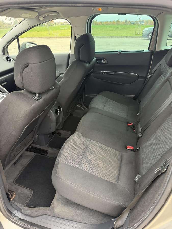 Peugeot 3008 2010 — photo 17