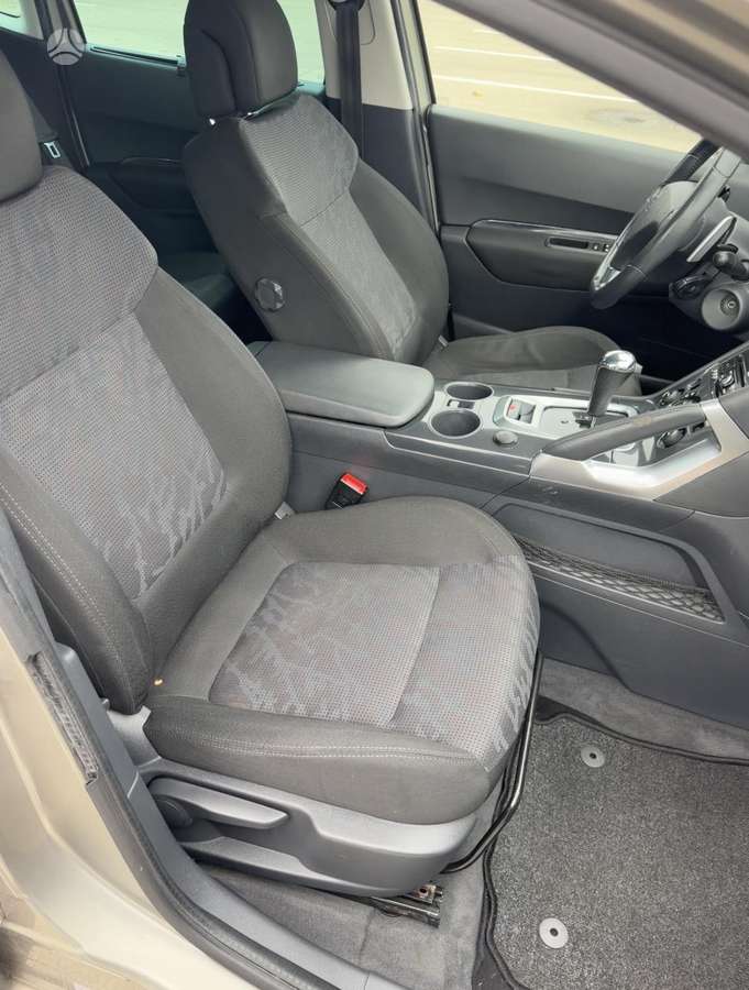Peugeot 3008 2010 — photo 24