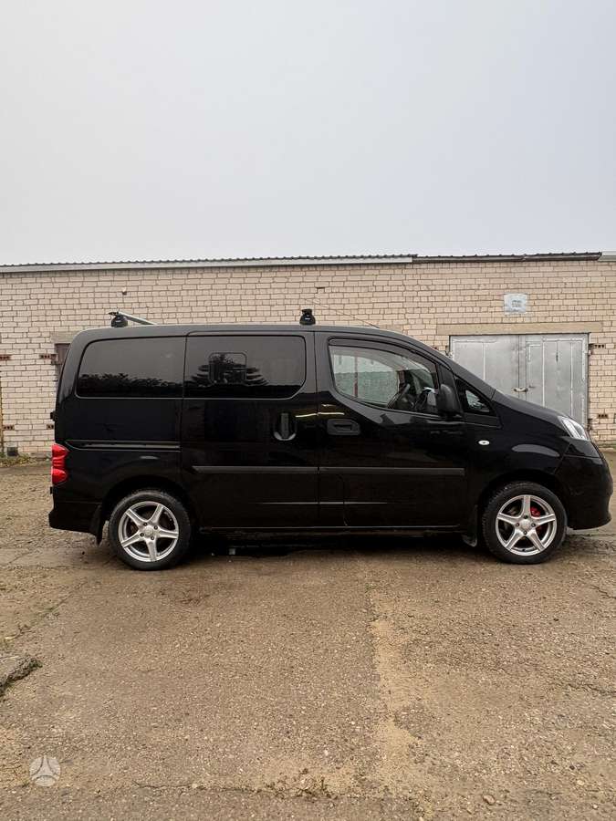 Nissan NV200