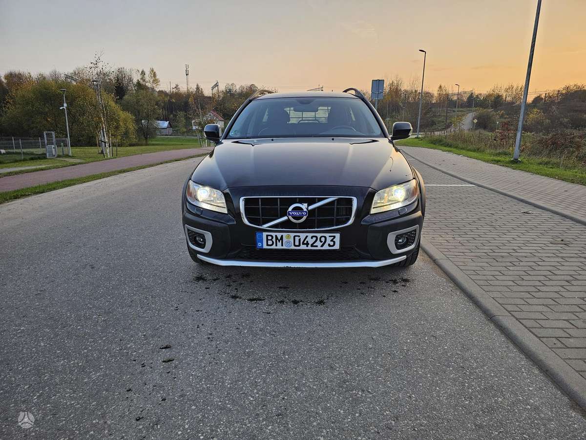 Volvo XC70, 2.0 l., Универсал