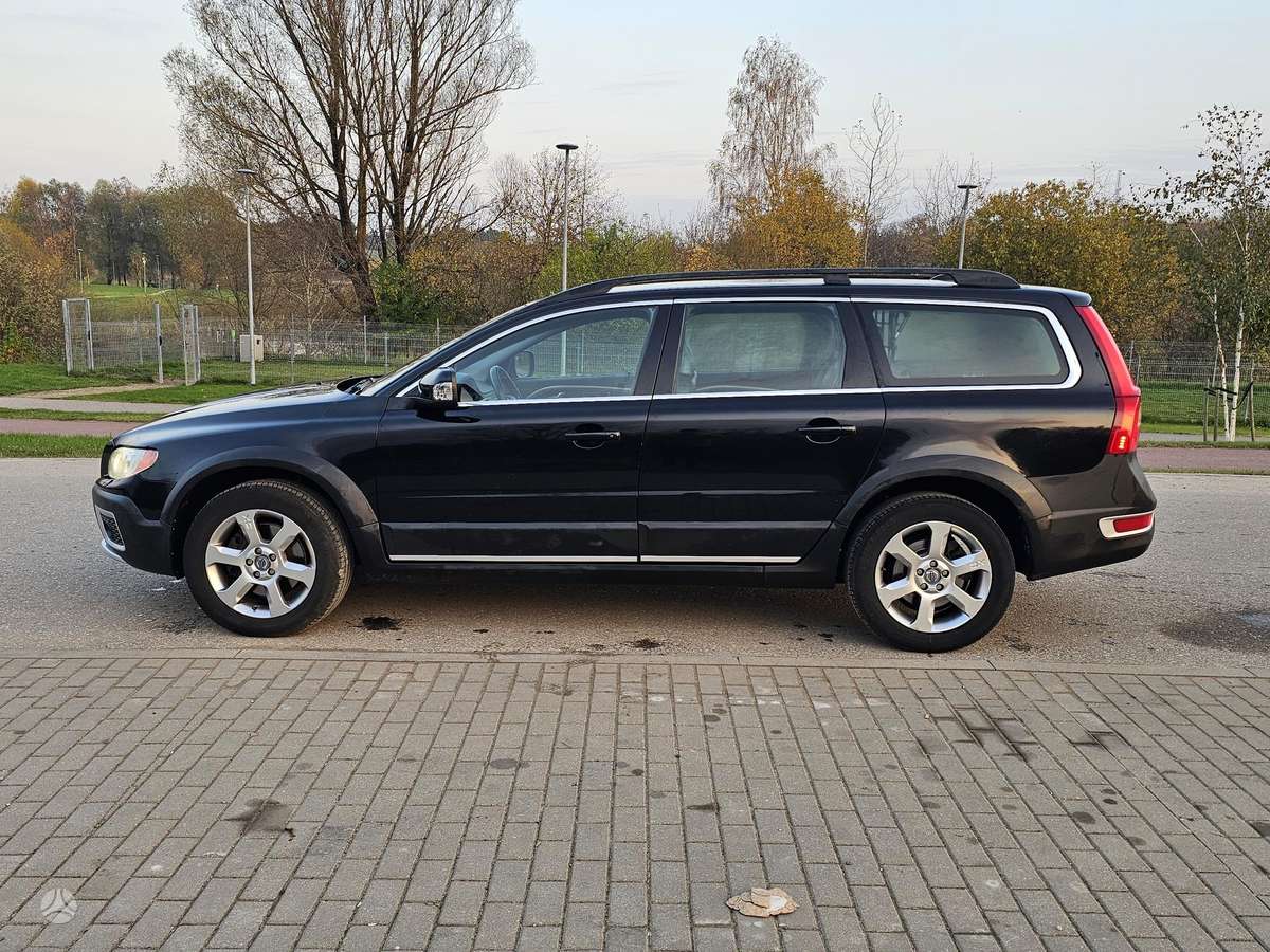Volvo XC70, 2.0 l., Универсал
