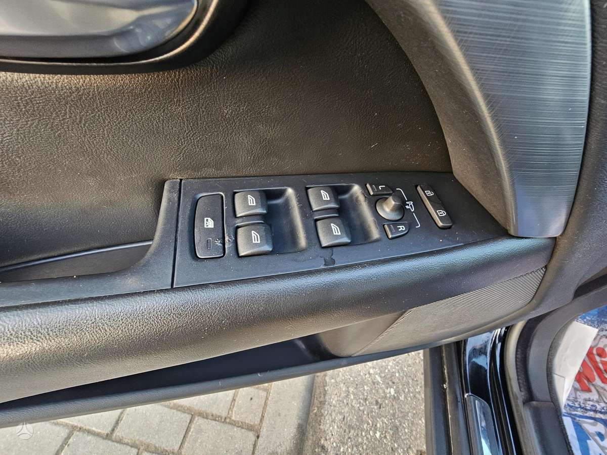 Volvo XC70, 2.0 l., Универсал