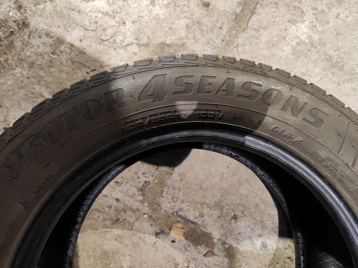 Goodyear, всесезонные 235/55 R17