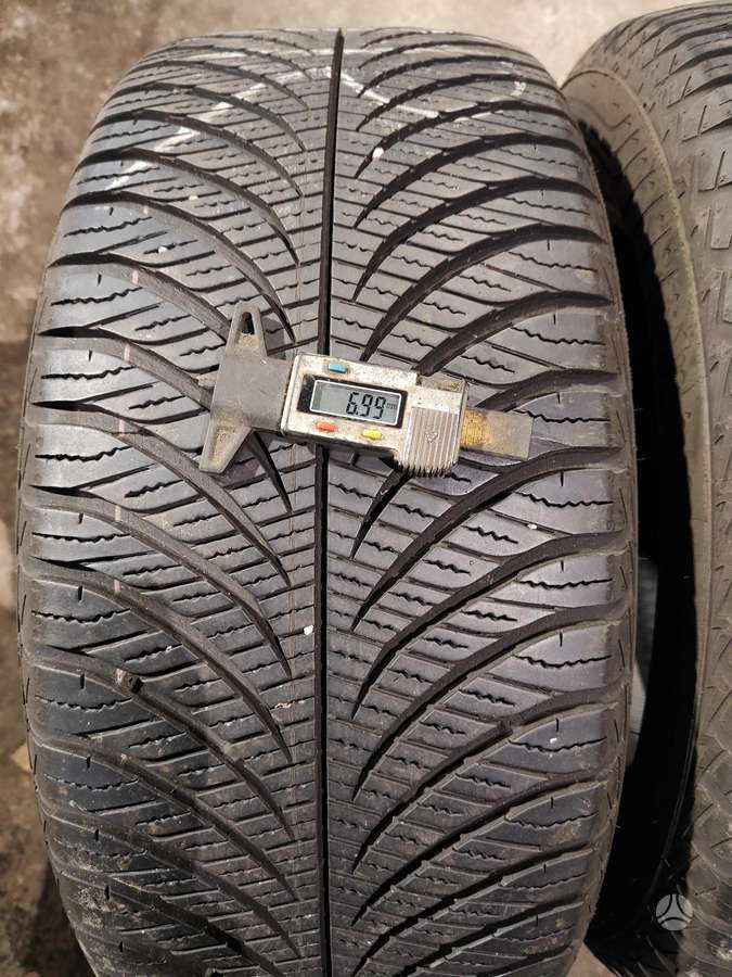 Goodyear, всесезонные 235/55 R17