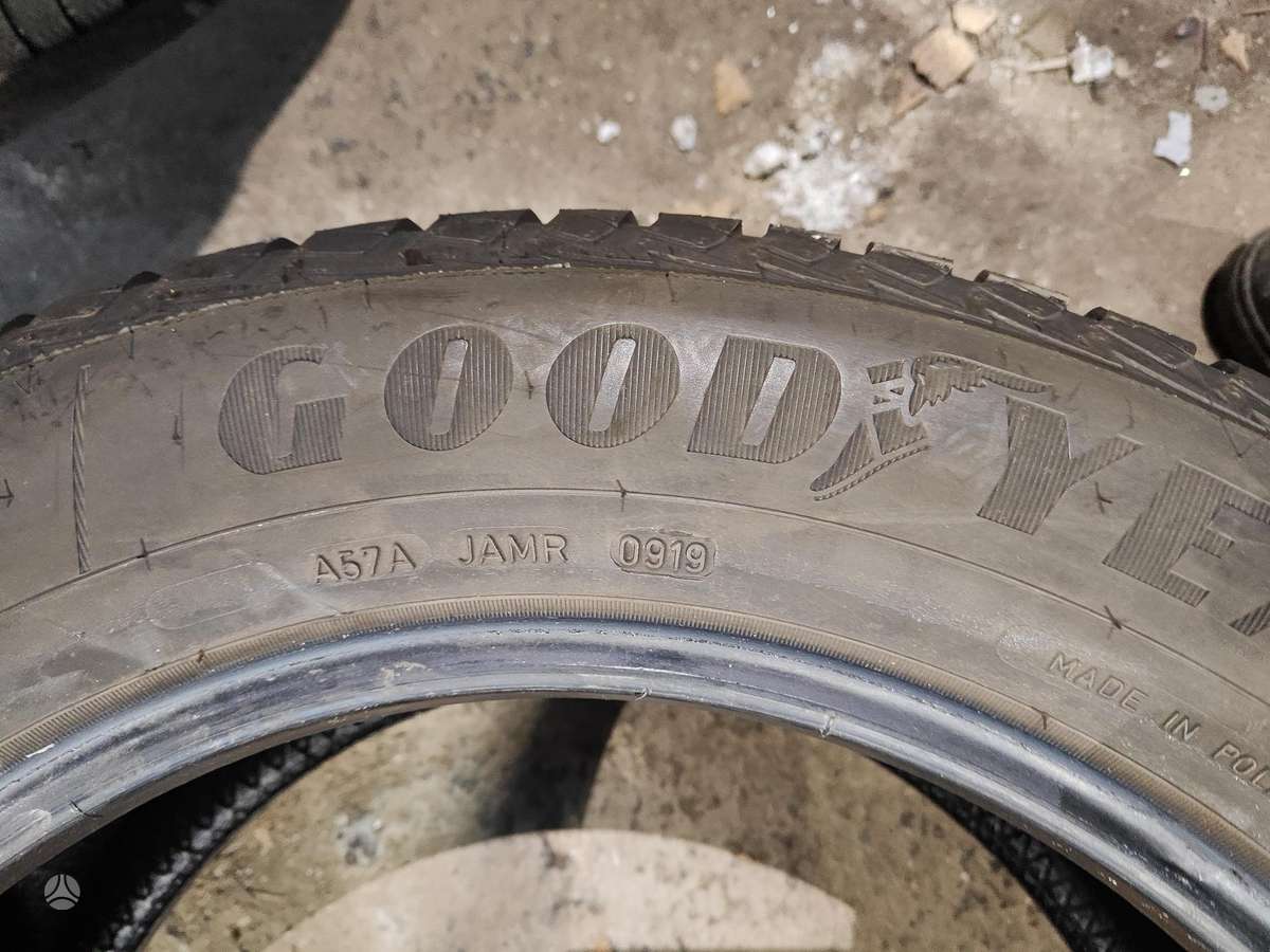 Goodyear, всесезонные 235/55 R17