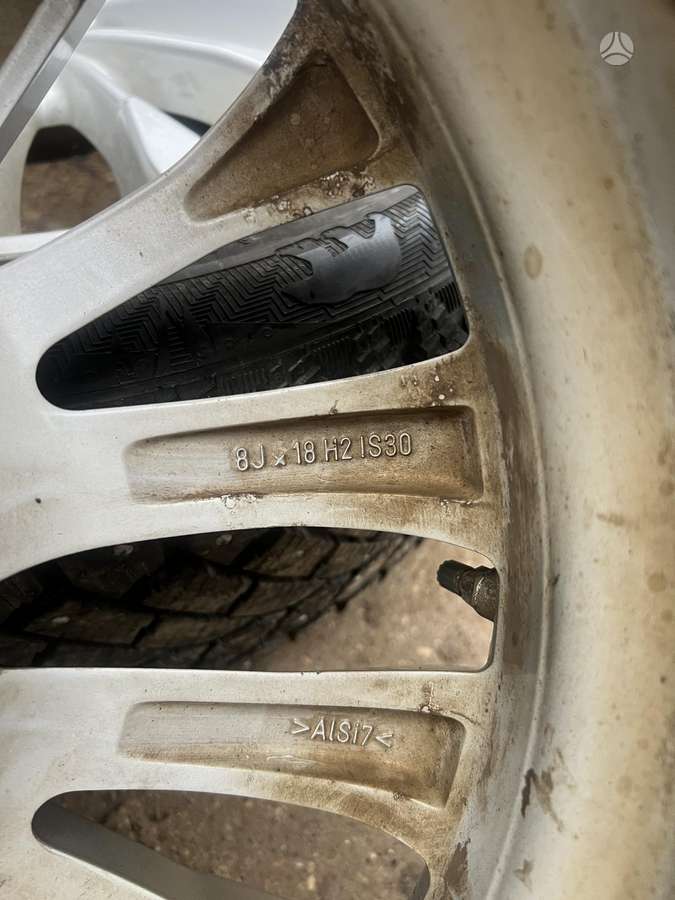 BMW, lengvojo lydinio, R18