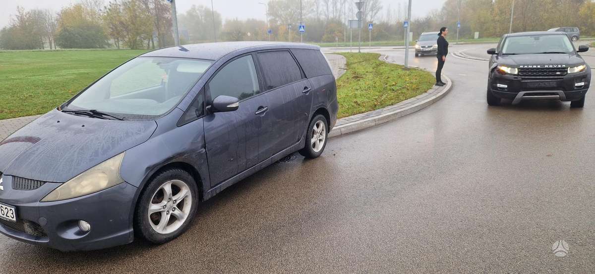 Mitsubishi Grandis