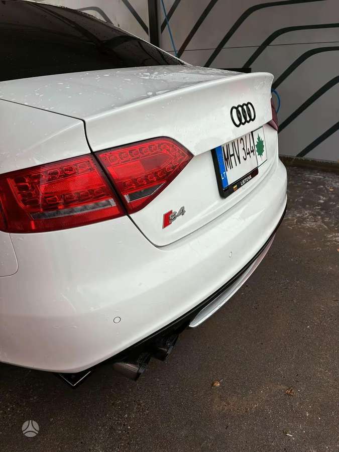 Audi S4, 3.0 l., Седан