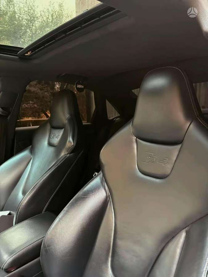 Audi S4, 3.0 l., Седан