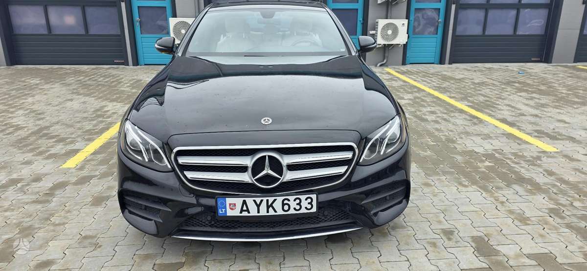 Mercedes-Benz E300