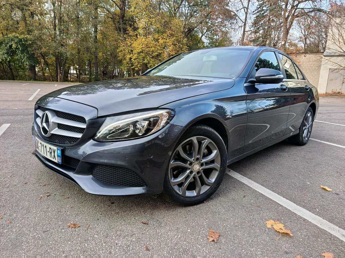 Mercedes-Benz C220