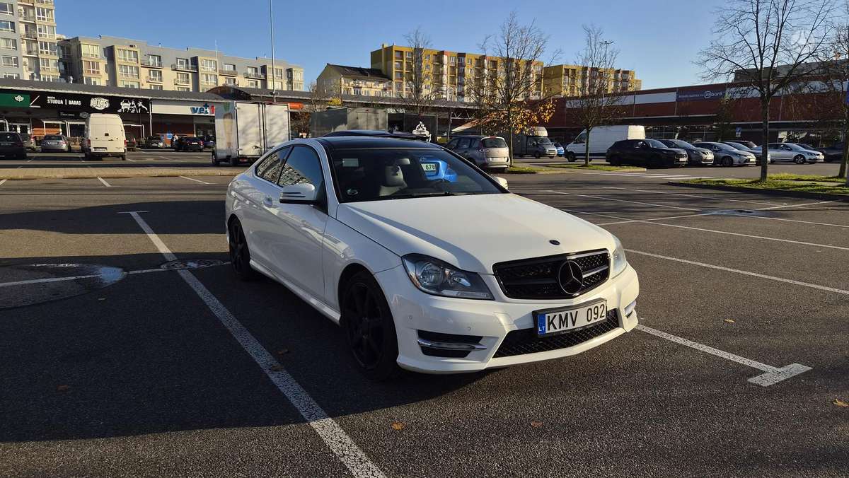 Mercedes-Benz C250