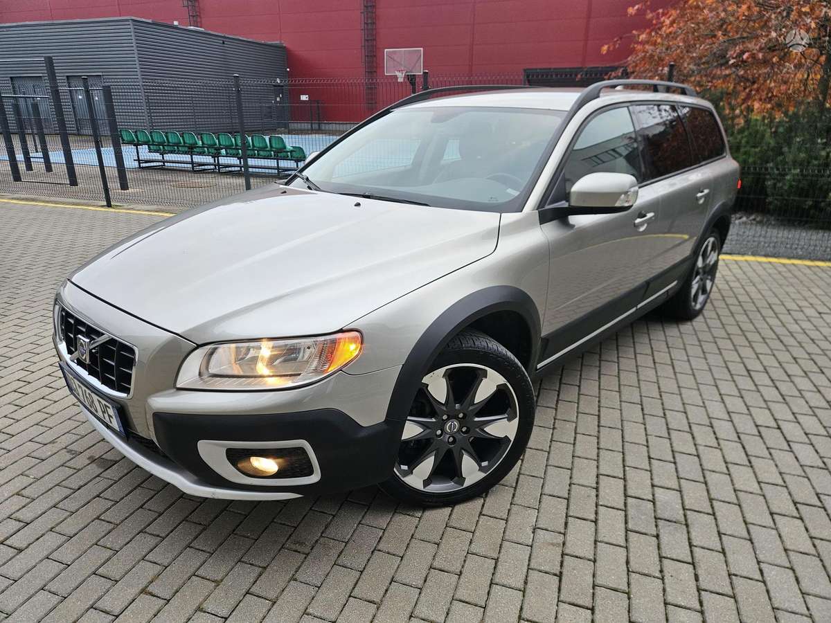 Volvo XC70