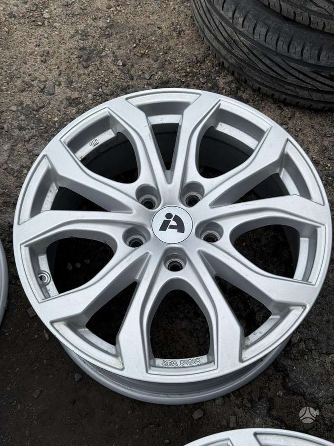 Chrysler, lengvojo lydinio, R18