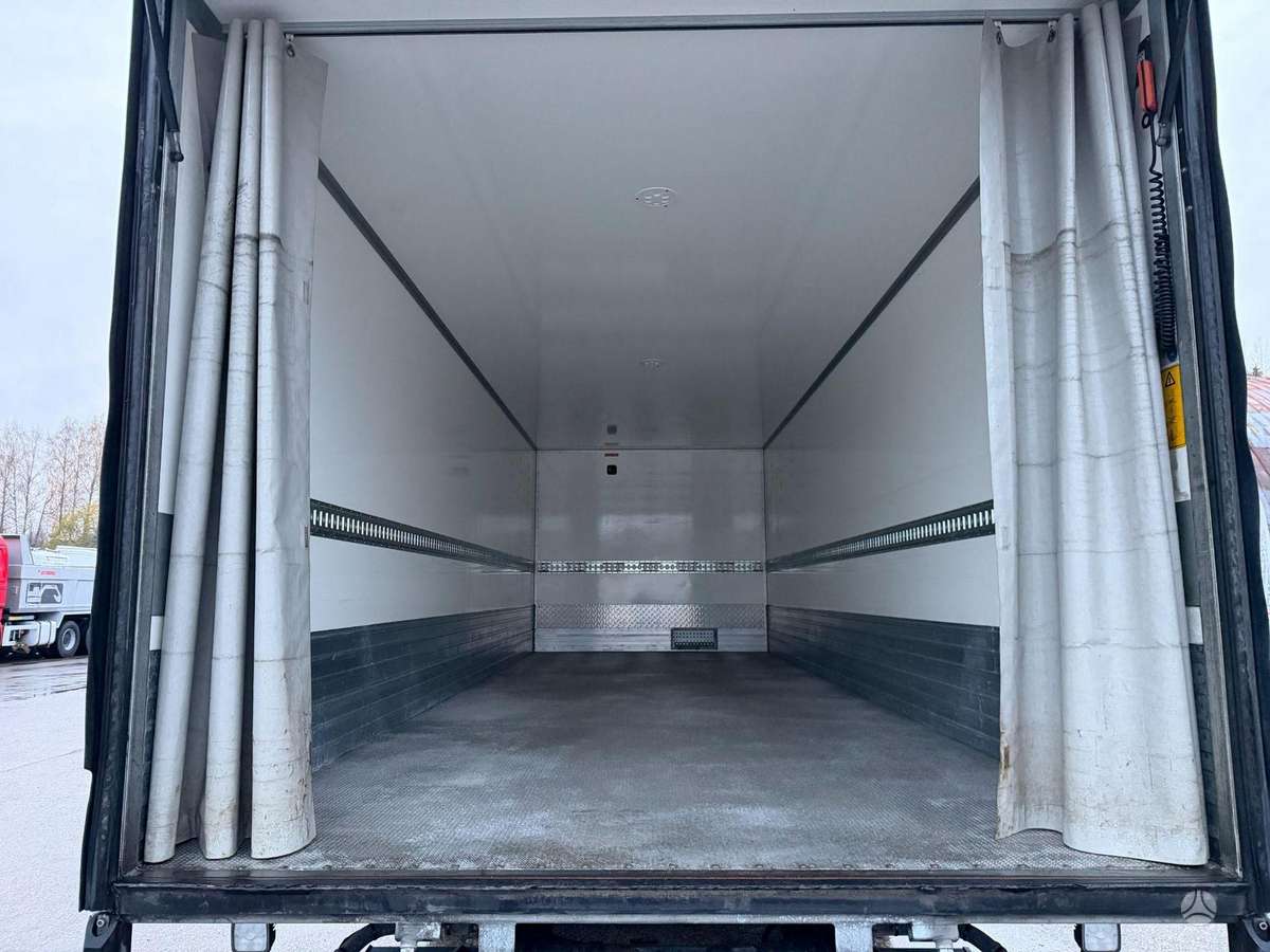 Volvo FL240, box trucks / box vans