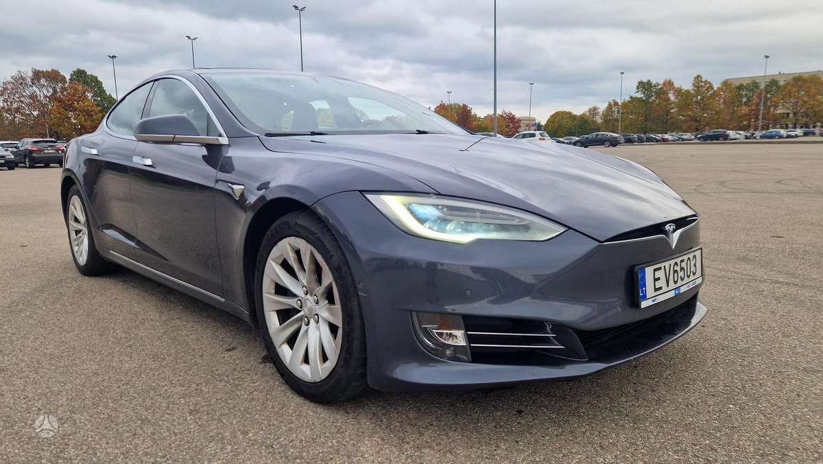 Tesla Model S, 75 кВт·ч, Седан