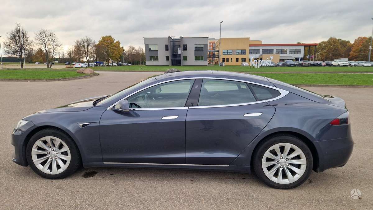 Tesla Model S, 75 кВт·ч, Седан