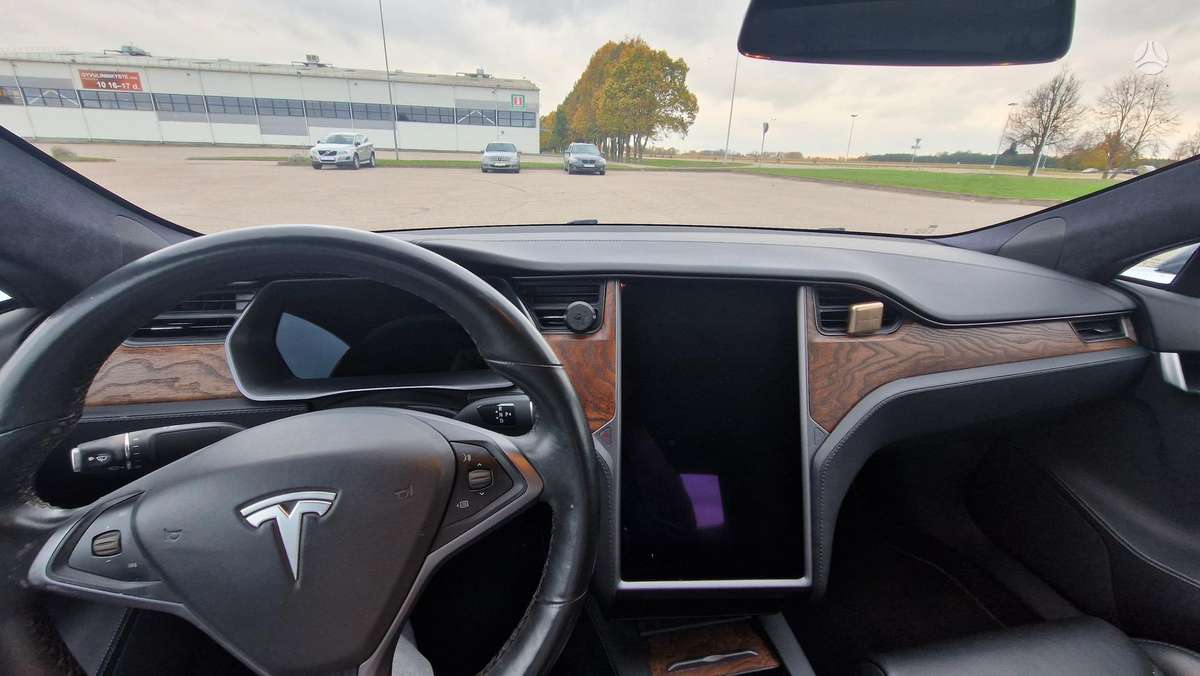 Tesla Model S, 75 кВт·ч, Седан