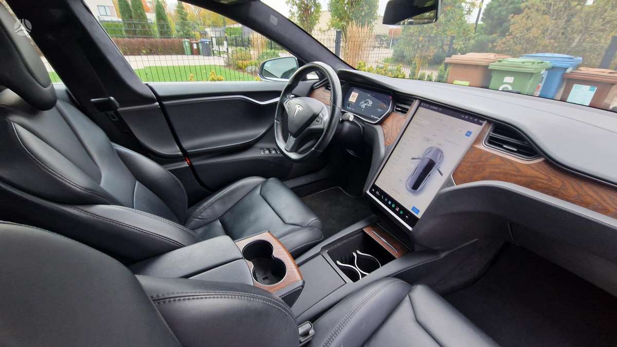 Tesla Model S, 75 кВт·ч, Седан