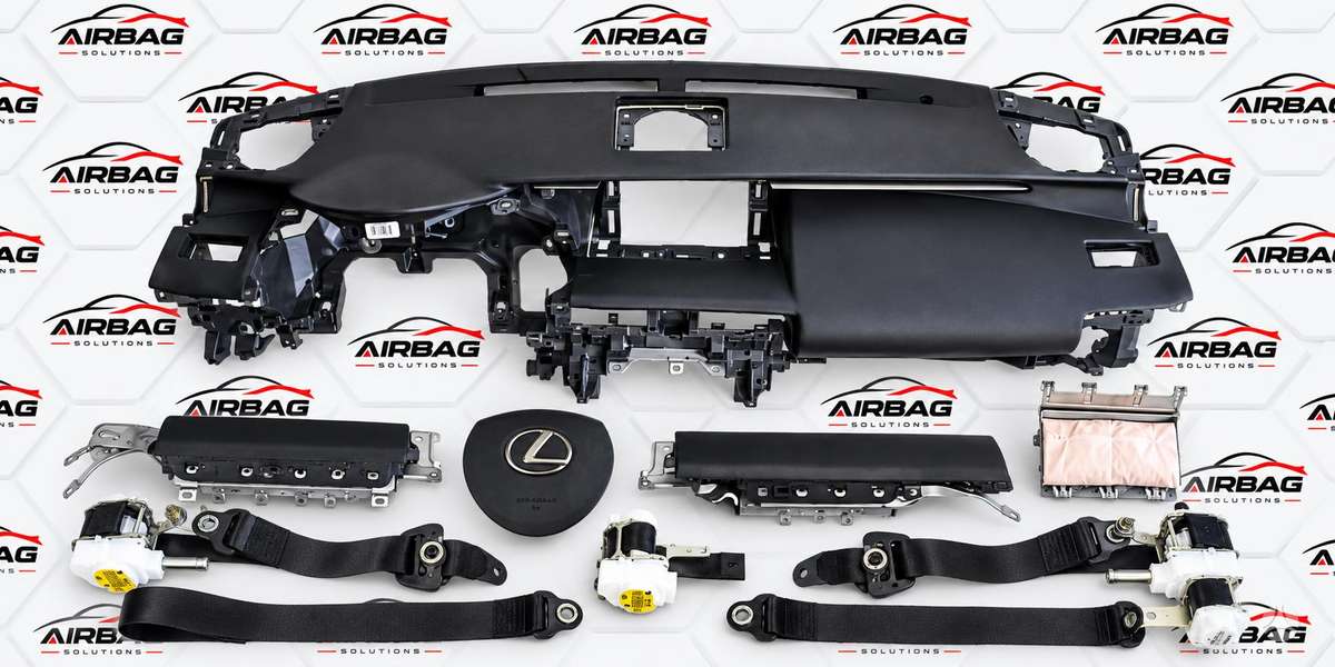 Lexus RC klasė salono detalės