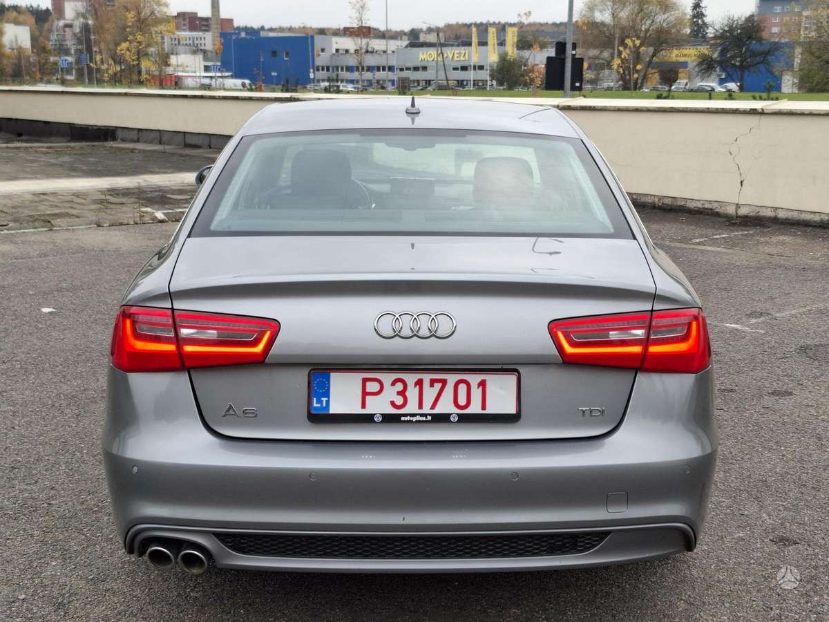 Audi A6, 2.0 l., Седан