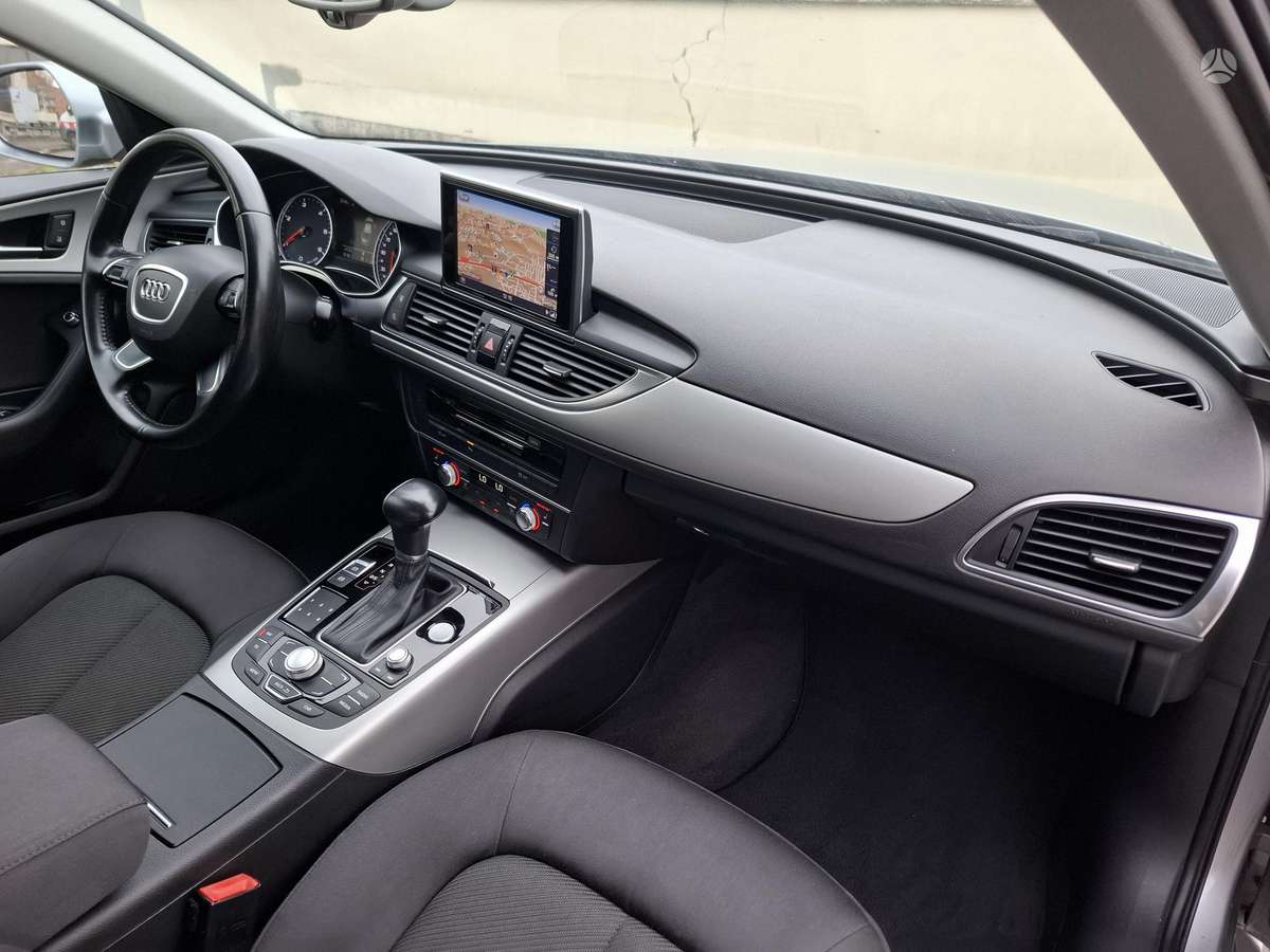 Audi A6, 2.0 l., Седан