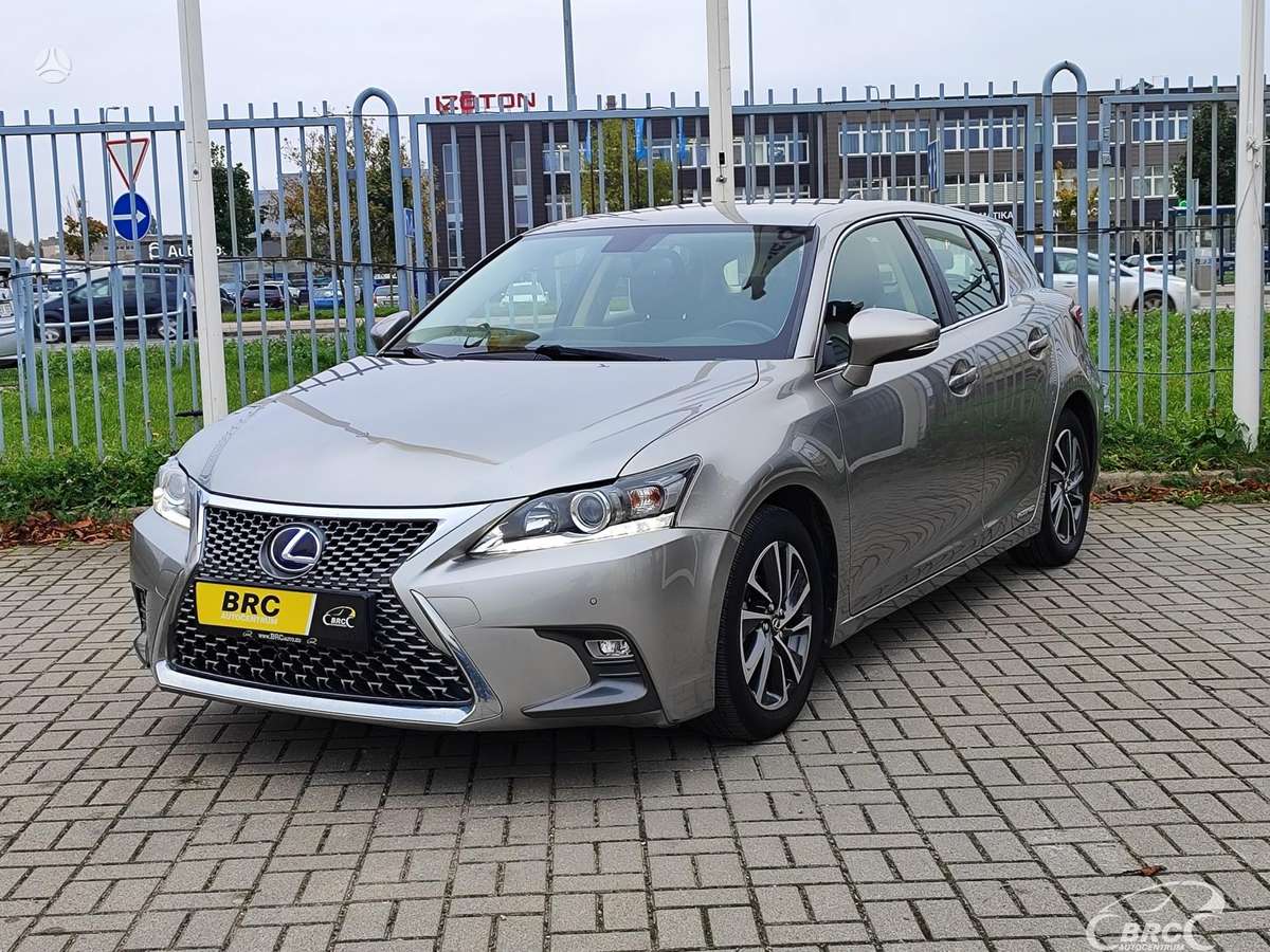 Lexus CT 200h