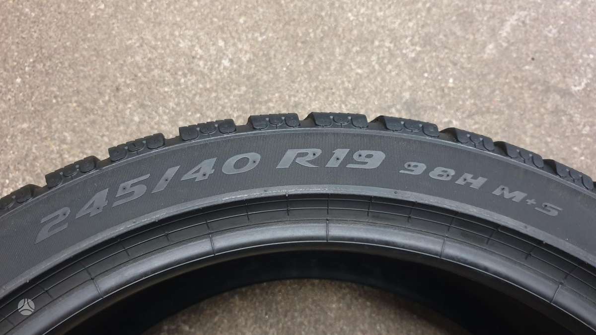 Pirelli PZero Winter, зимние 245/40 R19