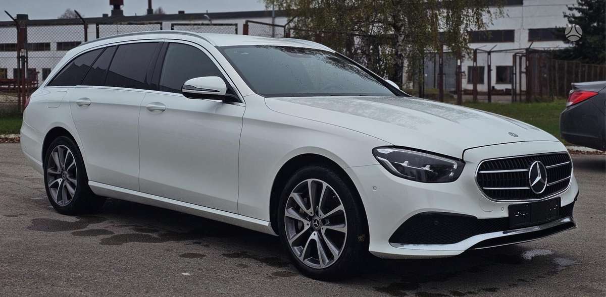 Mercedes-Benz E300