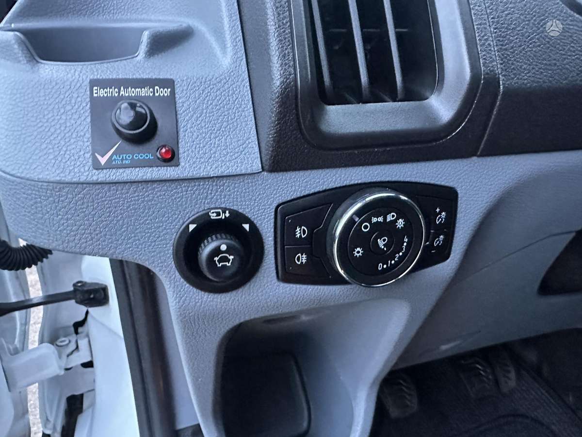 Ford Transit, passenger minibus
