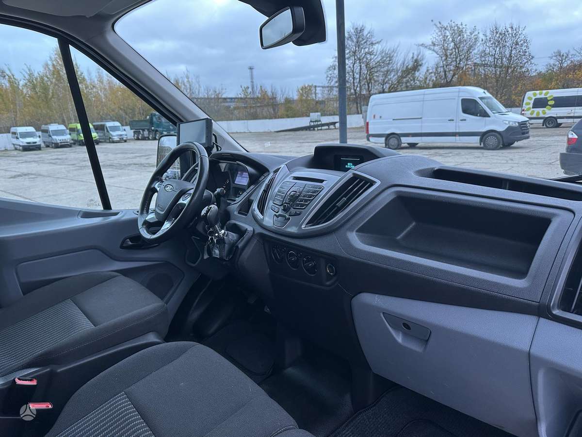 Ford Transit, пассажирский микроавтобус
