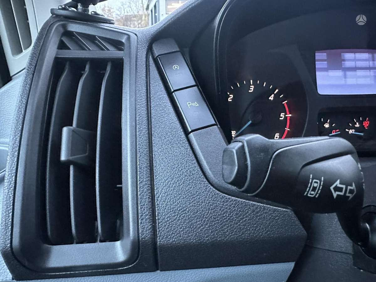 Ford Transit, пассажирский микроавтобус