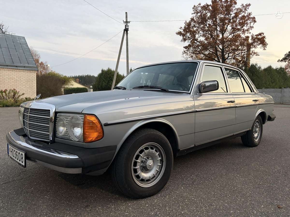 Mercedes-Benz 300