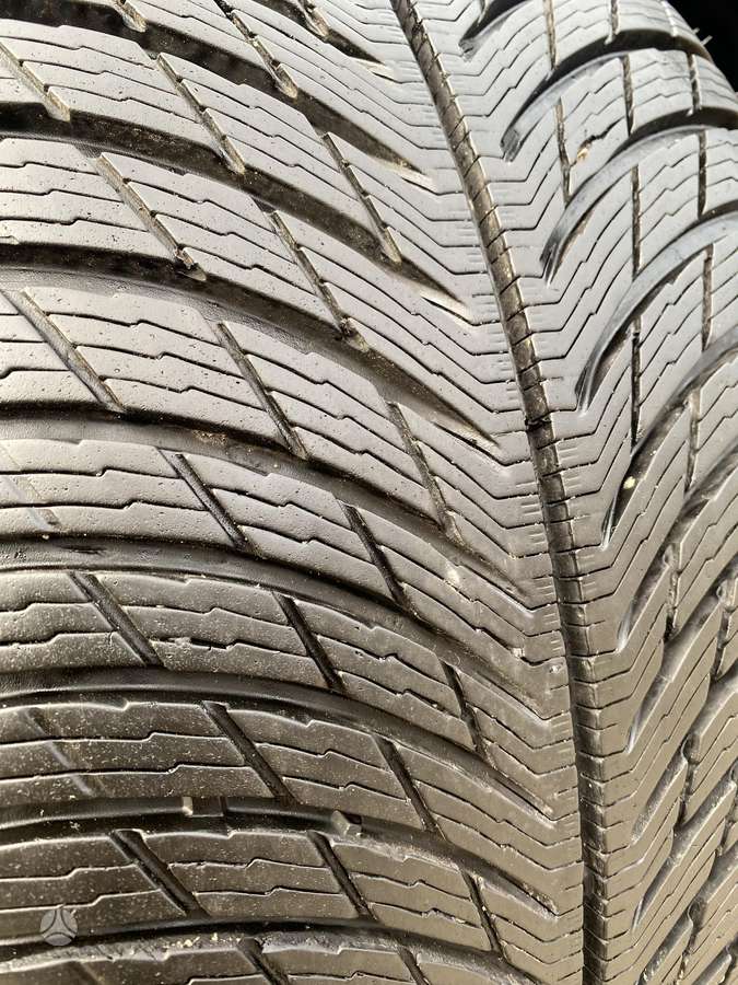 Michelin, зимние 245/40 R18