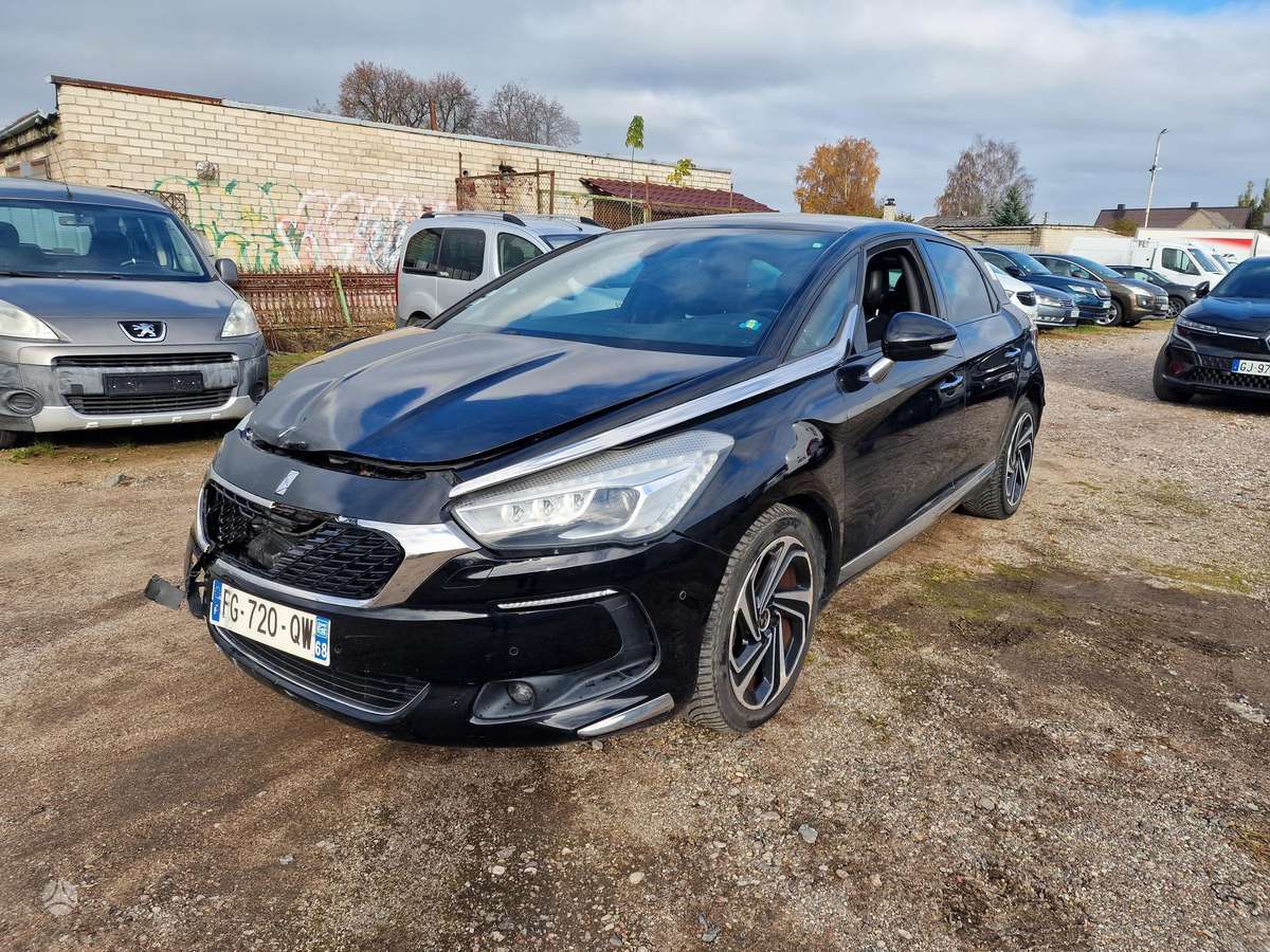 Citroen DS5
