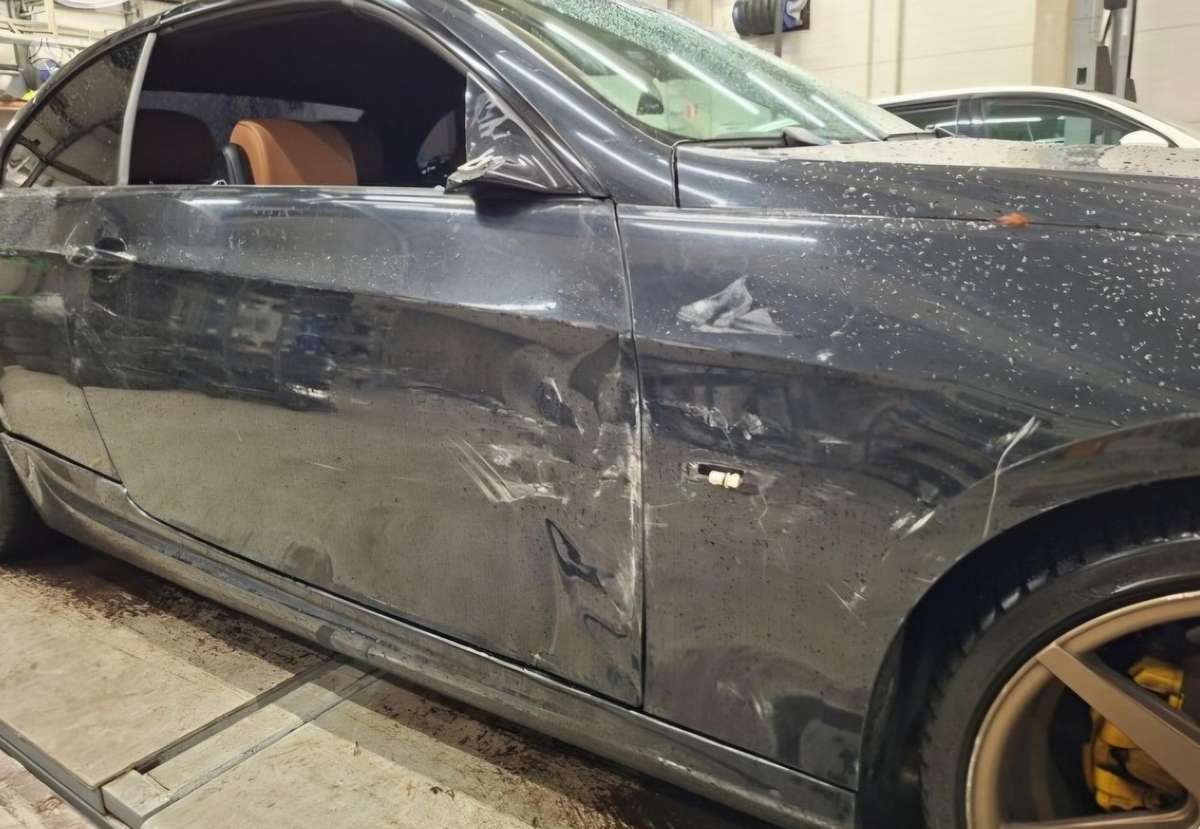 BMW 320, 2.0 l., Кабриолет