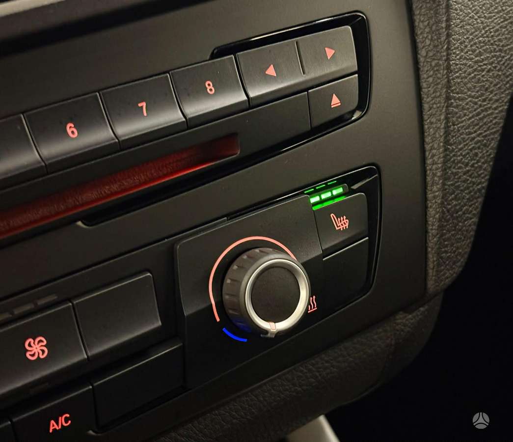 BMW 120, 2.0 l., Хэтчбек