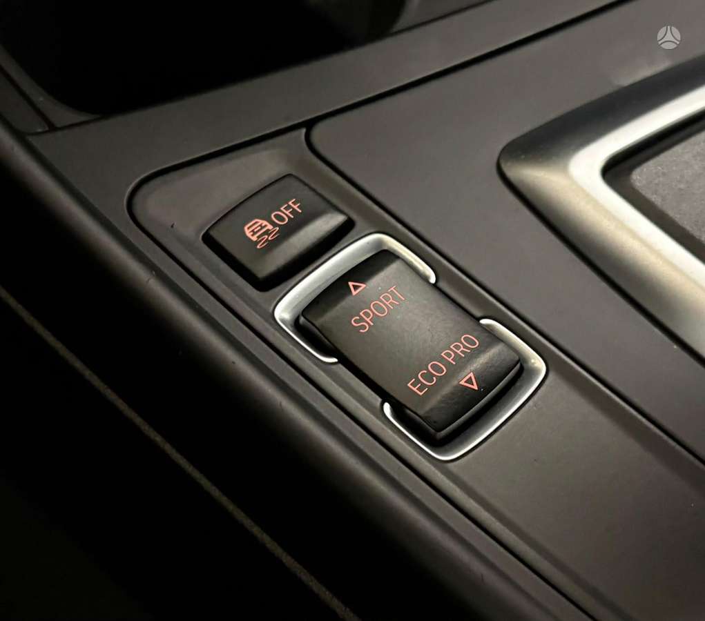 BMW 120, 2.0 l., Хэтчбек