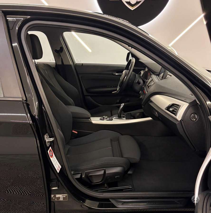 BMW 120, 2.0 l., Хэтчбек